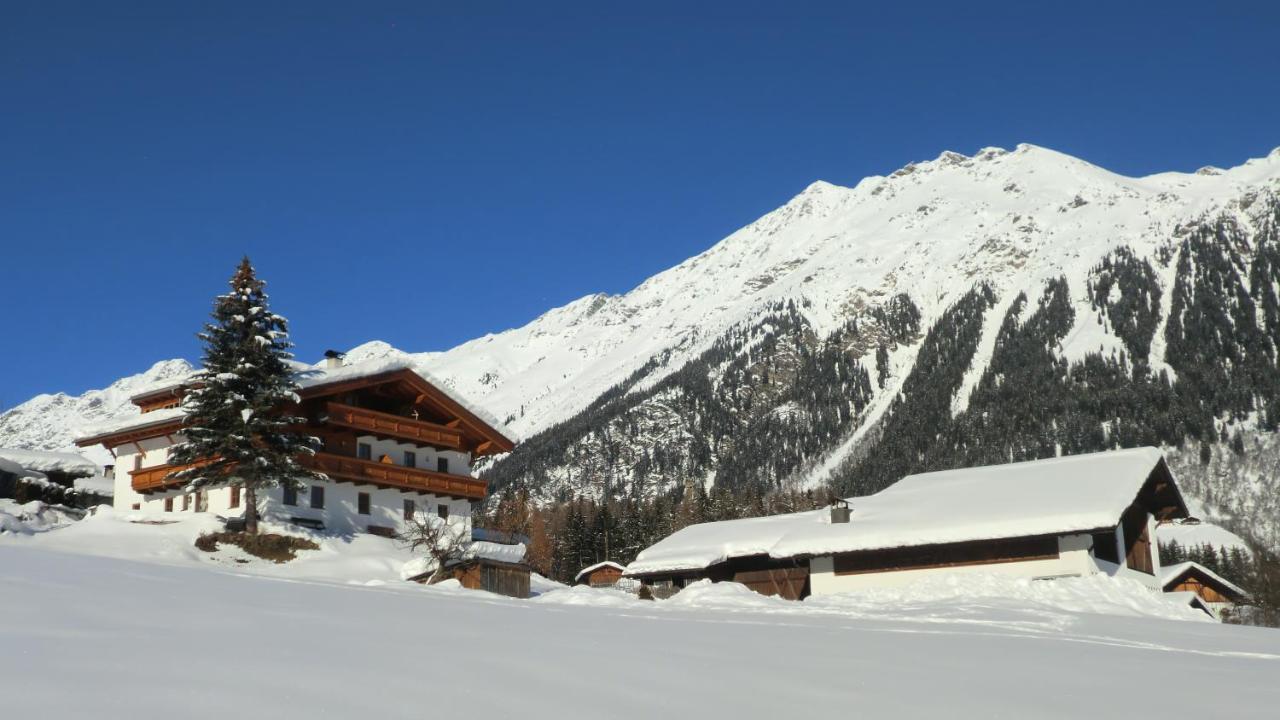 Ferienwohnung Schneiderhof, Urlaub auf dem Bauernhof Ridnaun Exterior foto